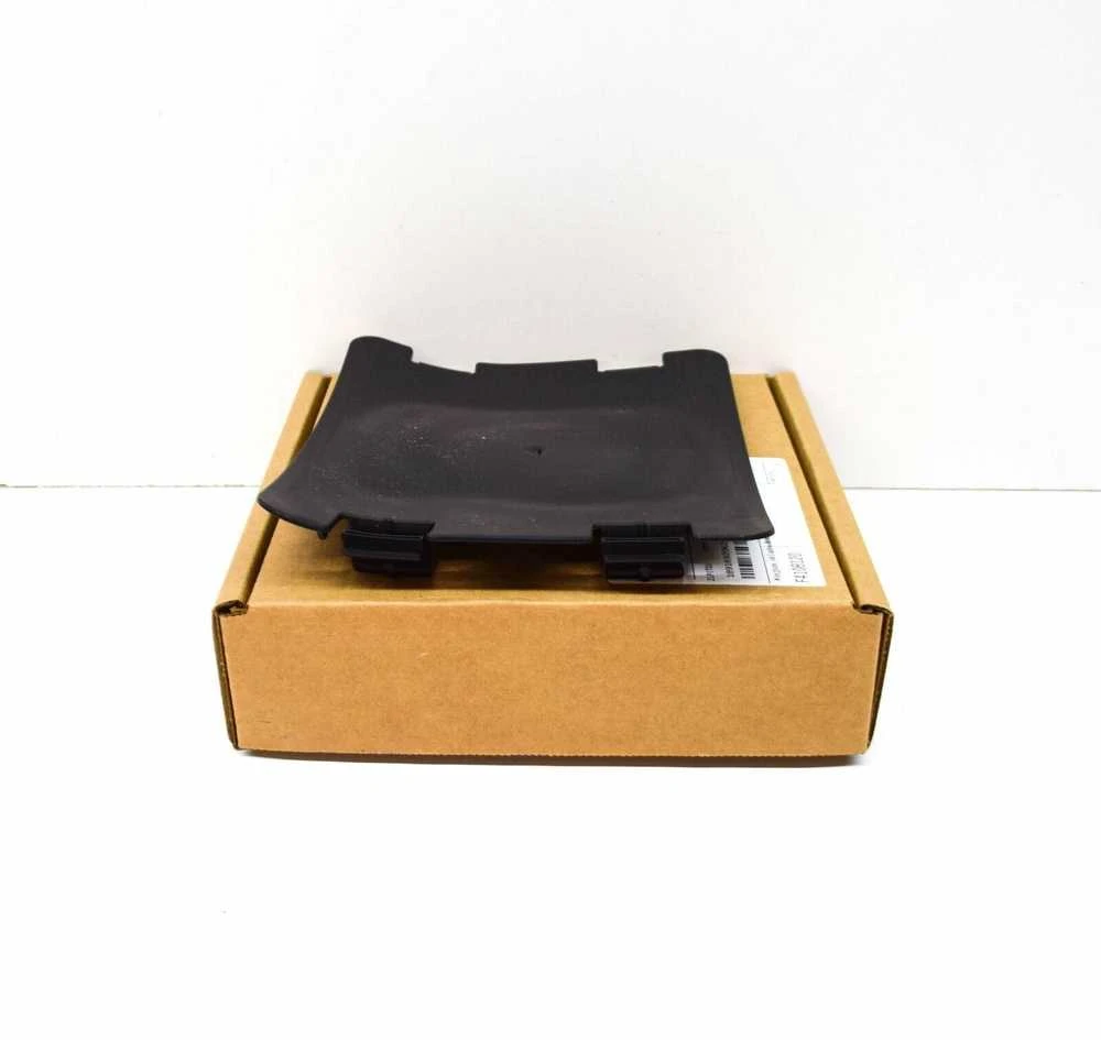 BMW juodos spalvos kairysis dangtelis lemputės keitimui 51717394829 originalus