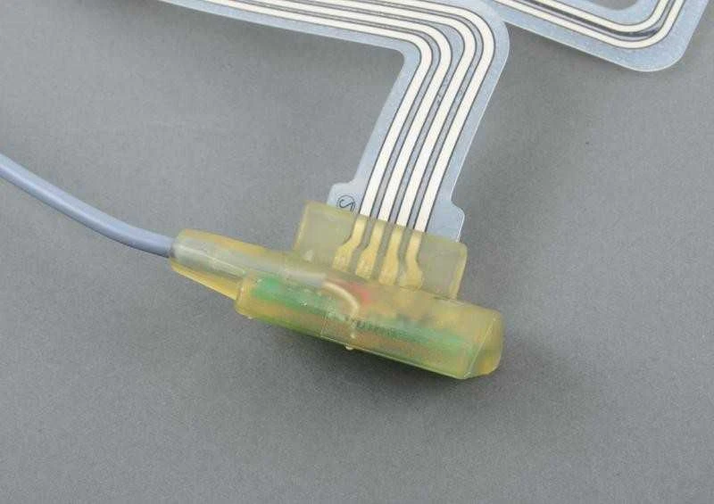 Bmw Jutiklinis Kilimėlis Priekinėms Sėdynėms E60 E61 Originalus 65779154961