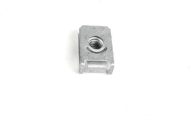 BMW kėbulo važiuoklės užrakto tvirtinimo veržlė M6 x 1,00 mm 7060601 41357060601