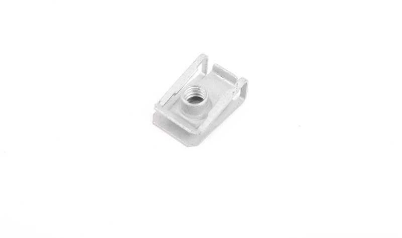 BMW kėbulo važiuoklės užrakto tvirtinimo veržlė M6 x 1,00 mm 7060601 41357060601