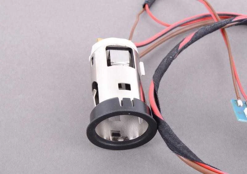 Bmw F10 F11 Cigarečių Degiklis Su LED Originalus 61349302236