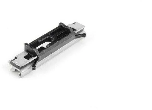 Bmw Klipas E60 E61 X5 E70 X6 E71 Originalus 51317064098