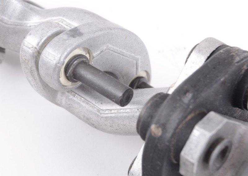 BMW Lenkspindel Unten 3 E30 86 90 Originalus 32312225912