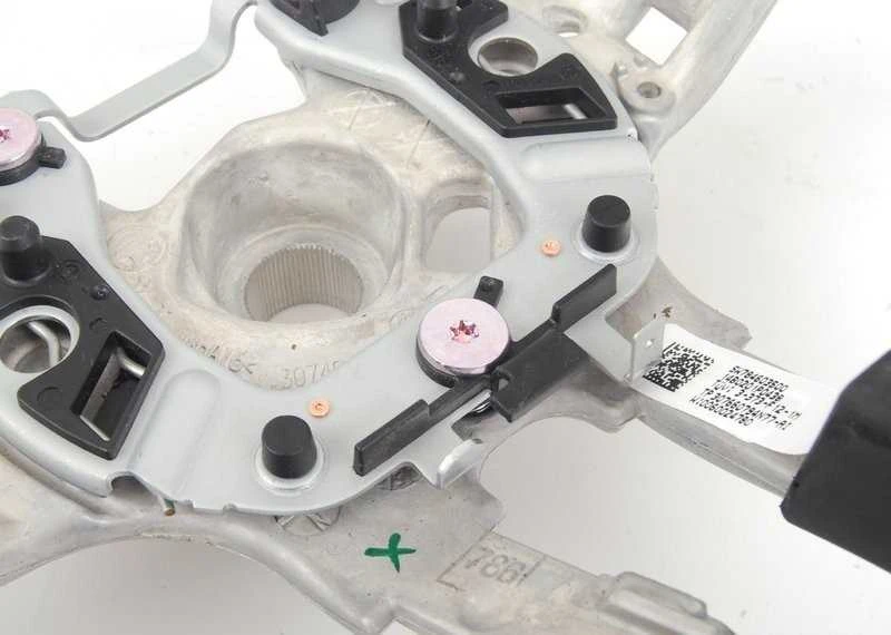BMW M sporto vairo oda 32307846035 32337846668