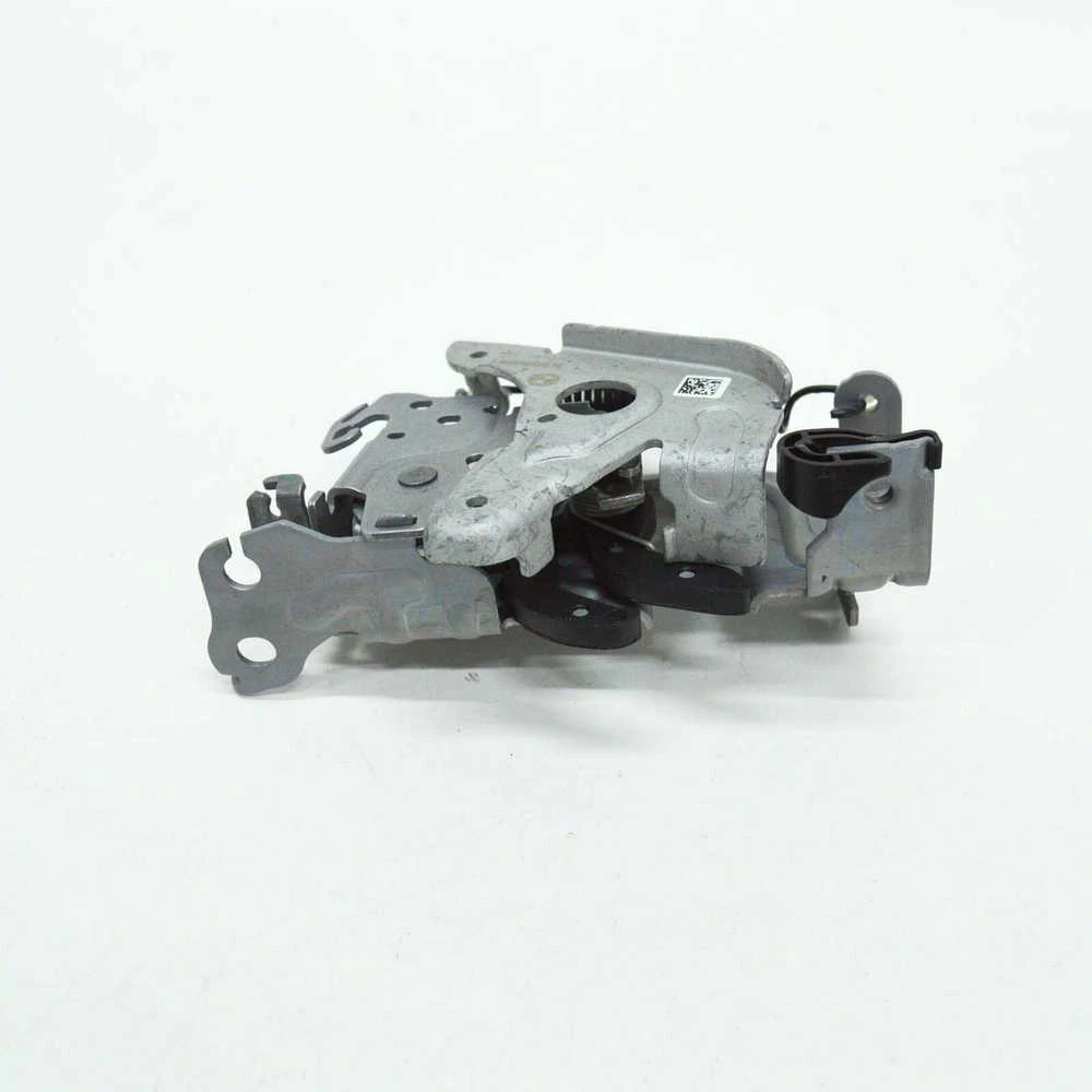 BMW M3 G20 318d 320d 320dX 320i 1.6 Kapoto dangčio užraktas dešinėje pusėje originalus 51237468348