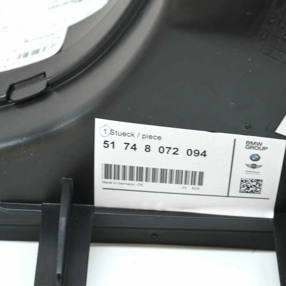 BMW M3 G20 G28 išorinis radiatoriaus dešinysis oro kanalas Originalus 51748072094