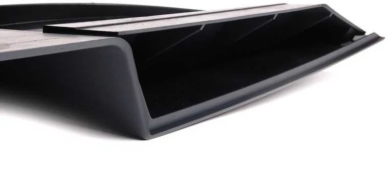 BMW M5 E60 bagažinės dangčio apdailos uždengimas JAV numerio plokštės originalas 51138043223