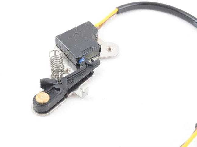 Bmw Mikroswitch Dešinė Laidų Jungtis E93 F33 F83 Originalus 54377188600