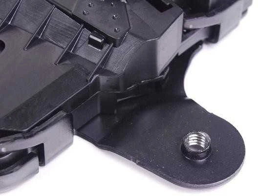 BMW MINI Cooper R55 vairuotojo kairės pusės liuko užraktas Split Door Lock originalus 51247167498
