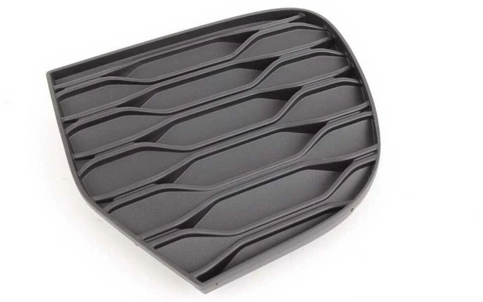 BMW MINI F55 F56 galinio bamperio grotelės dešinės pusės originalios 51127351656