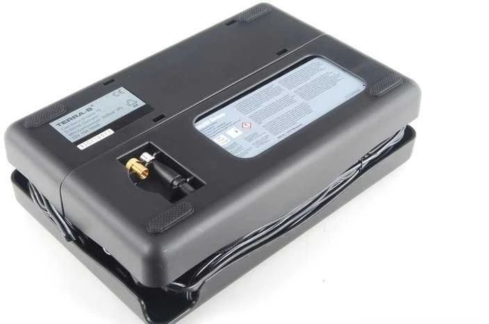 BMW MINI padangų mobilumo rinkinys su oro pompa, sandariklio adapteriu, vožtuvais 71102333675 Originalus