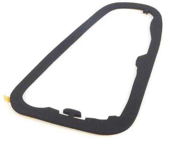 BMW MINI R50 galinio kairiojo žibinto tarpinė originali 63216938833