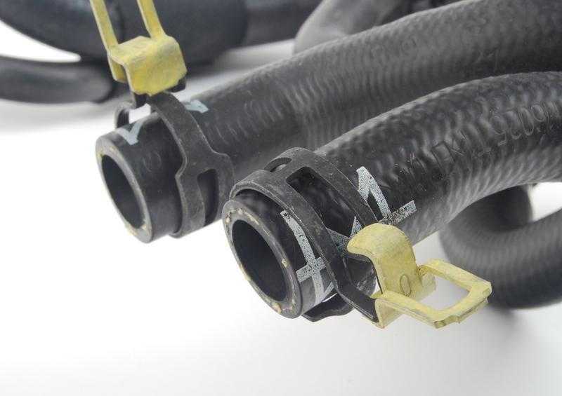 BMW MINI R52 radiatoriaus aušinimo skysčio žarna Originali 17127541095