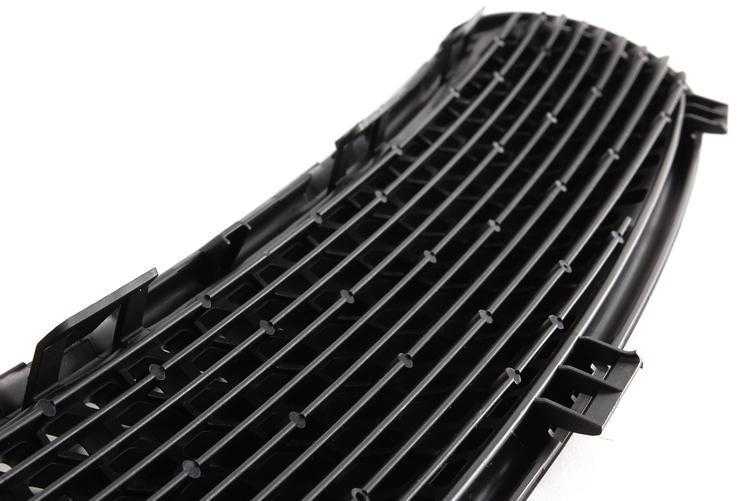 BMW MINI R53 variklio dangčio ventiliacijos grotelės dešinėje originalios 51137122506