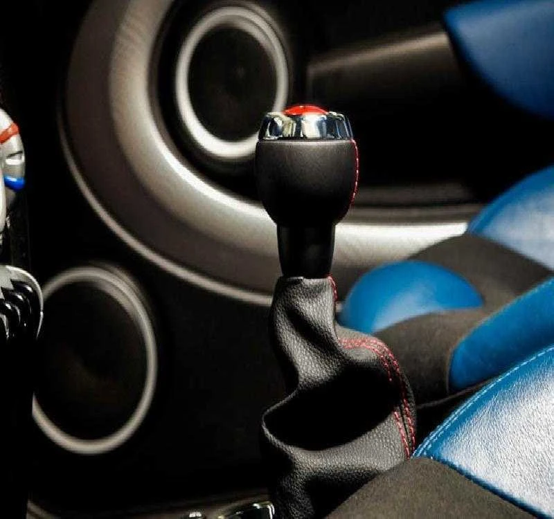 BMW MINI R56 JCW GP2 pavarų perjungimo rankenėlė su batute Originali 25117638583