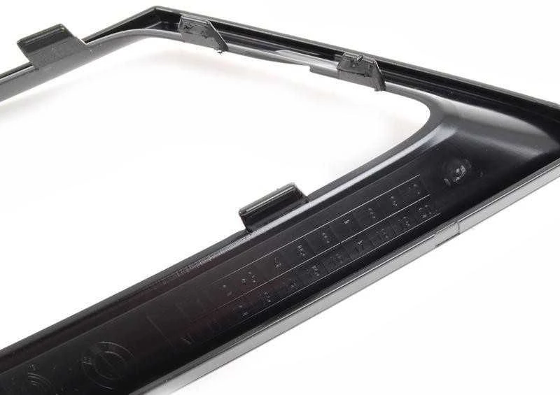 BMW NAUJA ORIGINALI E89 Z4 09-16 PRIEKINĖ BUFERIS K/S KAIRĖ JUODA GROTELIŲ APDAILA 7203793