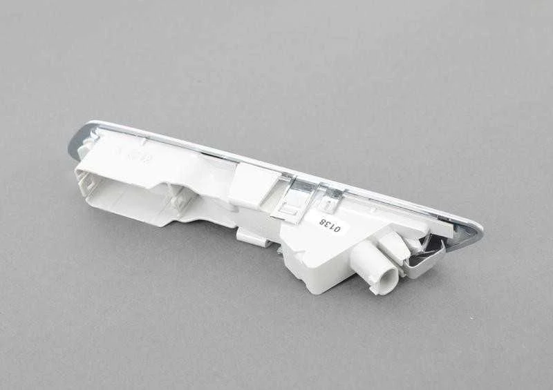 BMW NAUJA ORIGINALI F10 F11 (10-14) KAIRĖS PUSĖS ŽIBINTO INDIKATORIUS CHROMO APDAILA 7154169