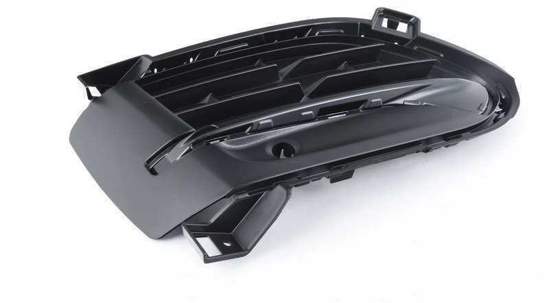 BMW NAUJA ORIGINALI X6 SERIJOS F16 PRIEKINĖS BAMPORE GRILĖ IR APDAILA KAIRĖJE PUSĖJE