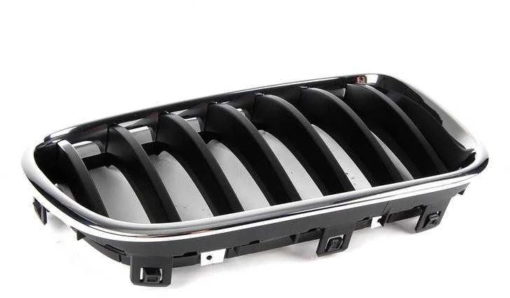 BMW originalus priekinis dešinysis groteles 51117210726