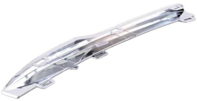 BMW Oro Pusės Įpūtės Baigdymas Dešinė 3 F30 F31 Originalus 51117396842