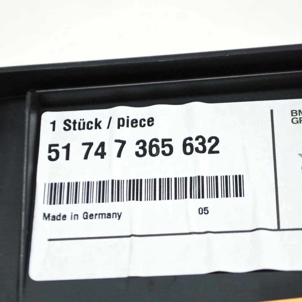 BMW Oro Važiuoklės Stiklo Pūstuvo Aeratorius Dešinysis 51747365632