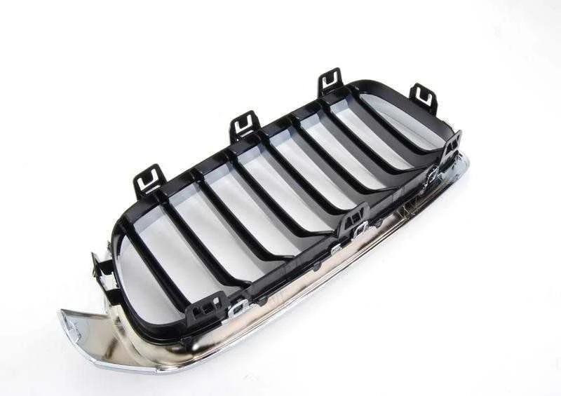 Bmw Priekinė Dešinė Grotelė F30 F31 51137260498