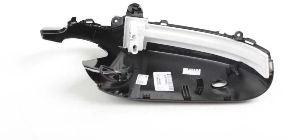 Bmw Priekinio Dešiniojo Veidrodžio Apatinė Apdaila F30 F31 F32 F80 Originalus 63137849050