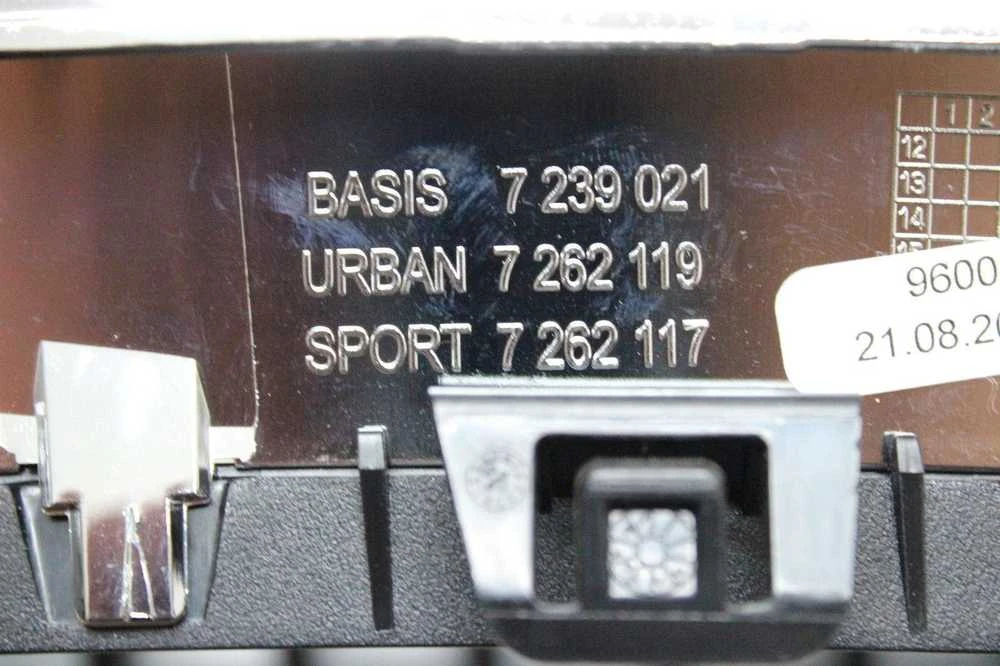 Bmw Priekinis Kairys Radiatoriaus Grillis Originalus 51137239021