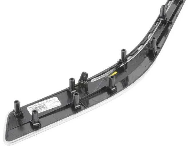 BMW Priekinis Kairys Trim Molding 418d 420d 420i 425d 428i 430d 430i 435d 440i Originalus 51417389533