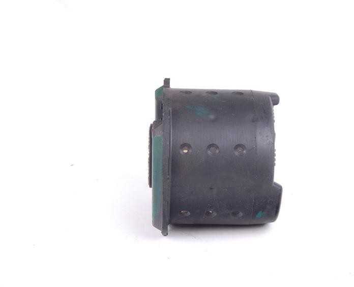 Bmw Priekinis Kairysis Gummilager E46 Z4 Originalus 33312283573