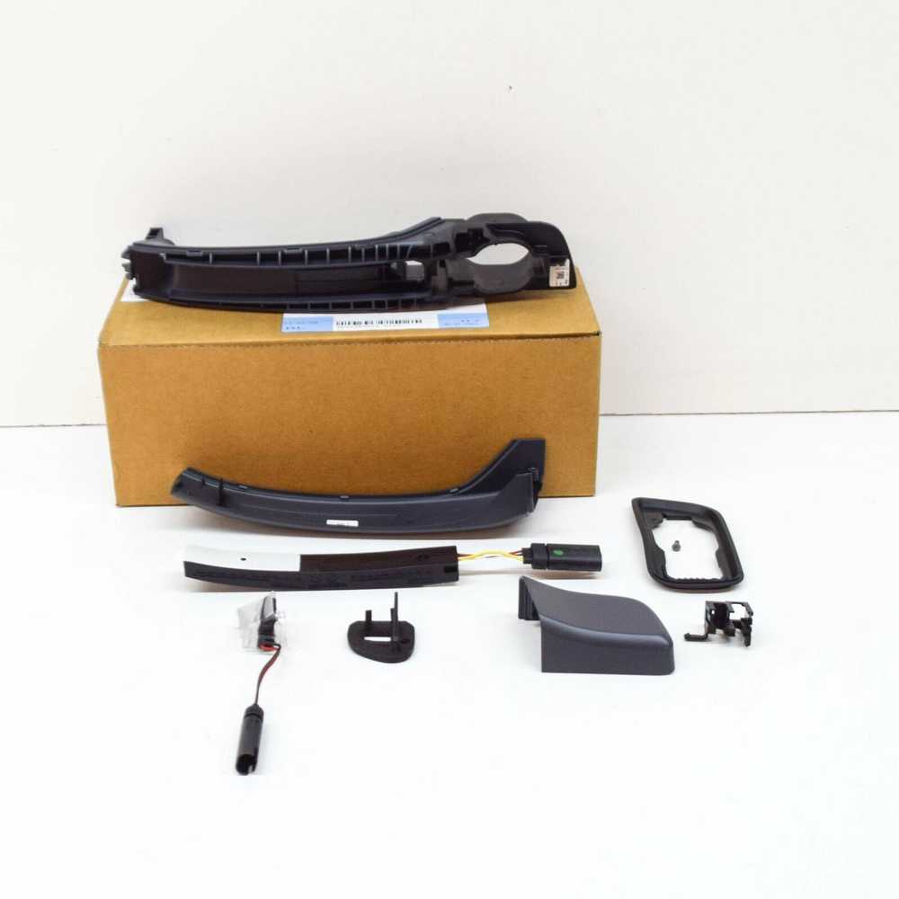 BMW priekinių dešiniųjų durų išorinė rankena 51217408382 Originali