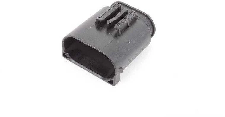 BMW Prievadų jungtis E81 E87 E88 E82 F40 E60 E61 E63 E64 E65 E66 G11 G12 G14 G15 X1 X5 Originalus 61138387220