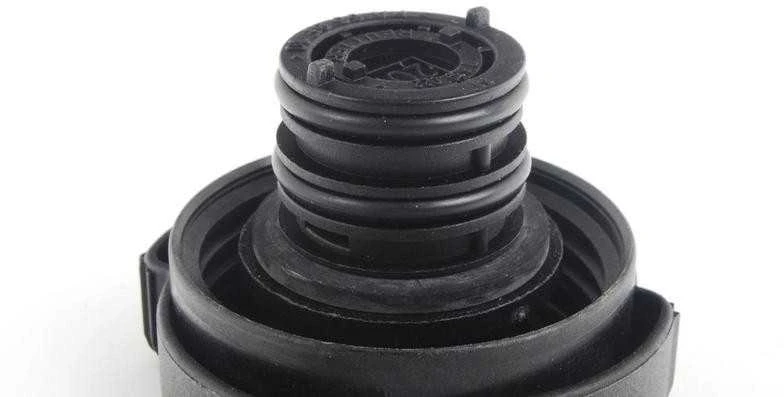Bmw Radiatoriaus Dangtelis 3 E30 5 E39 Originalus 17117639022