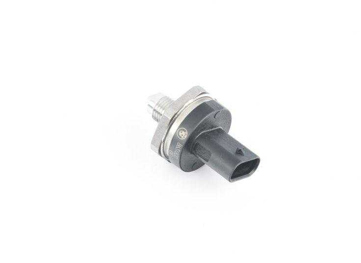 BMW Sensor, high-pressure Originalus 13538631820 1' F40 (05/2018 — 12/2019) 2' F44 Gran Coupé (10/2018 — 12/2019) 2' F45 Active Tourer LCI (05/2017 — 12/2019) 2' F46 Gran Tourer (10/2016 — 02/2018) 2' F46 Gran Tourer LCI (05/2017 — 12/2019) 3' G20 (10/2017 — 12/2019) 3' G21 (06/2018 — 12/2019) 5' G