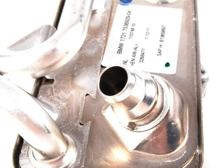 BMW transmisijos alyvos aušintuvas (šilumokaitis) automatinėms / dvigubos sankabos transmisijoms