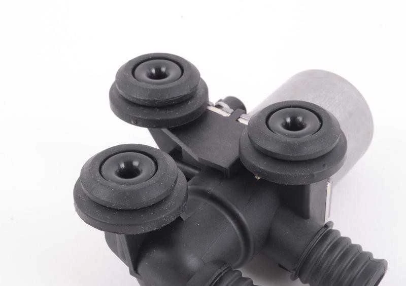 BMW Vandens Vožtuvas E46 E39 X3 E83 Z8 Originalus 64118369805