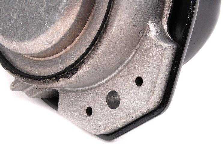 Bmw Variklio Atramos 7 E65 E66 E67 2002 2008 Originalus 22116770790