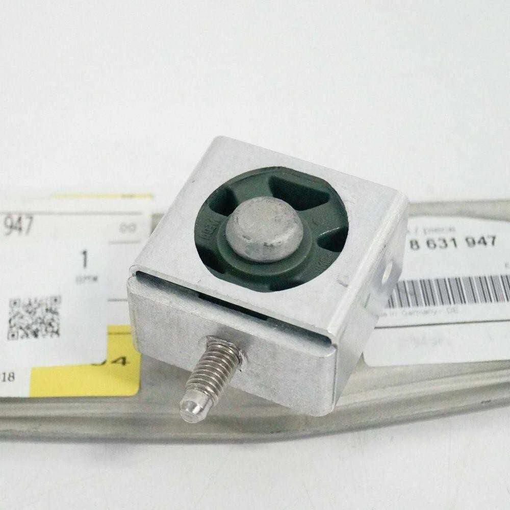 BMW Variklio Katalizinio Konvertoriaus Laikiklis F20 F21 F22 F30 18208631947 Originalus