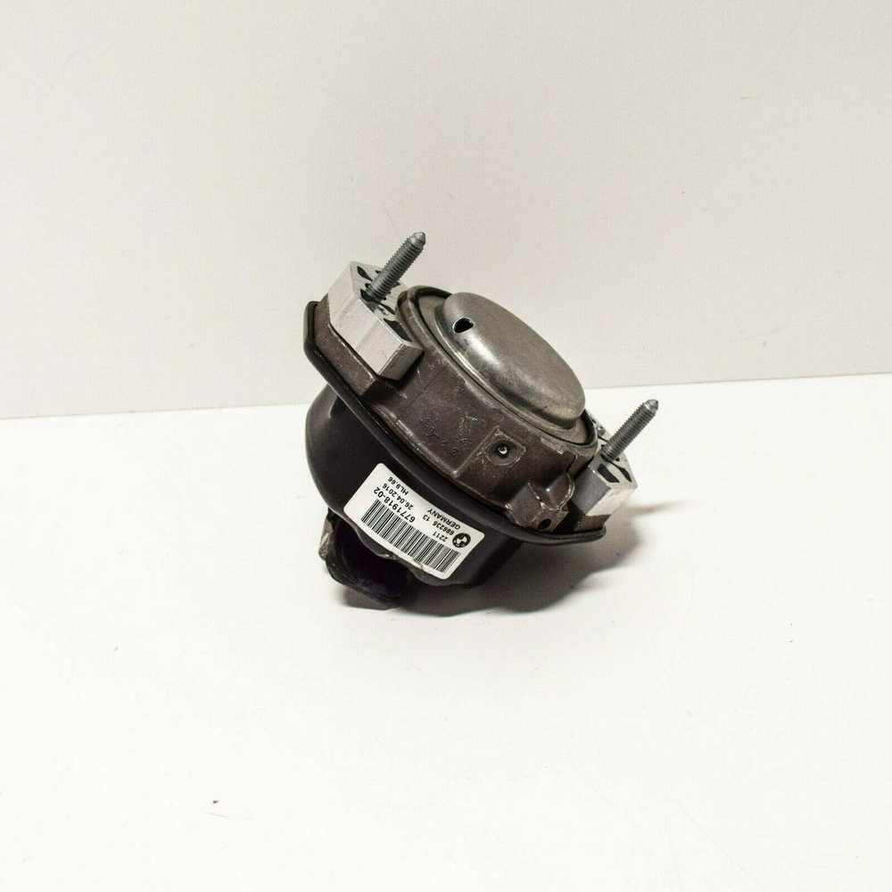 BMW Variklio Laikiklis Desinysis 7 E65 E66 Originalus 22116771918