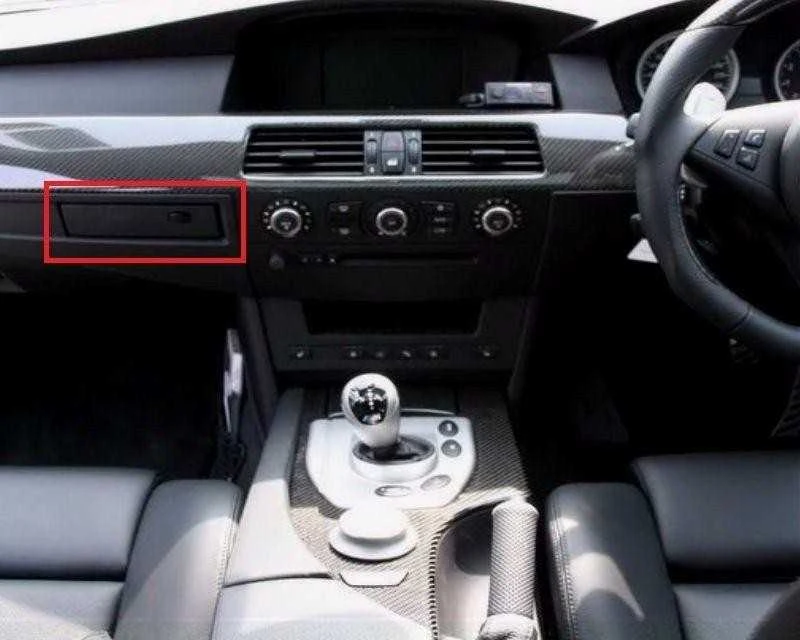 BMW Vidinis Taurės Laikiklis 5 E60 E61 Originalus 51459125624