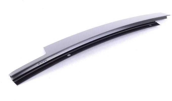 Bmw X1 E84 Dešinės Šoninės Staktos Pabaigos Dėklas Originalus 51332990312
