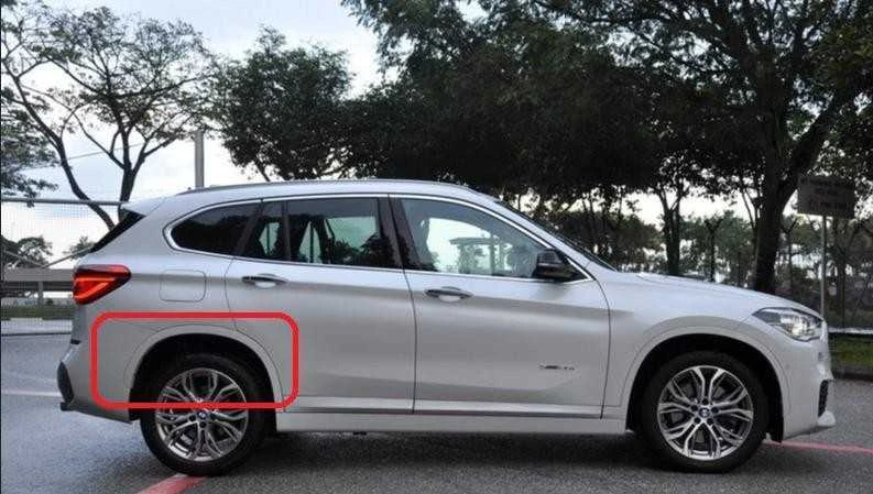 BMW X1 F48 Galinio Dešinio Sraigės Angos Dėklas Originalus 51778067704