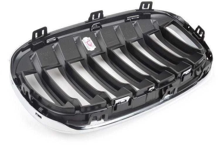 BMW X1 F48 Priekinis Dešinys Grilis Originalus 51117383366