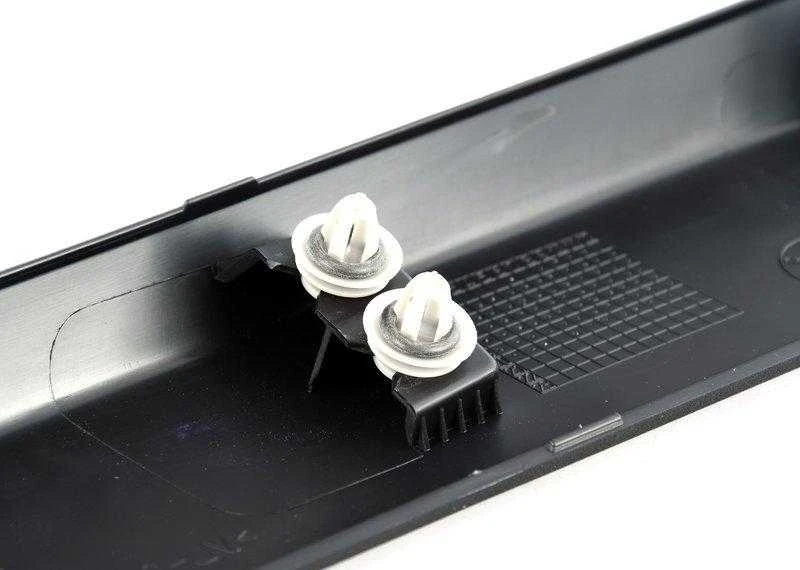 BMW X1 F48 Priekinis Dešinysis Sienelės Šoninis Originalus 51137352092