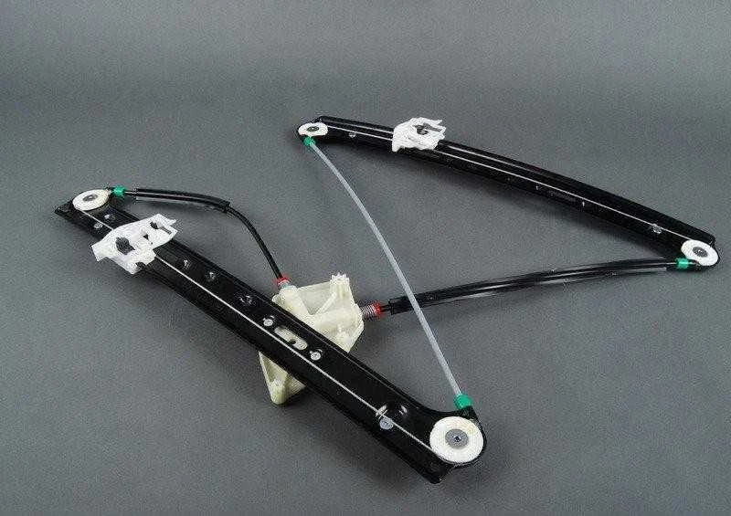 BMW X3 E83 Priekinis Dešinysis Stiklo Pakėlimas Be Variklio Originalus 51333448250
