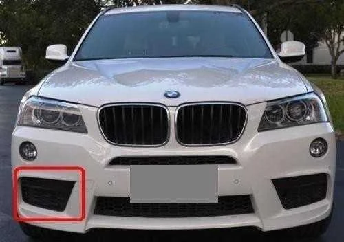 BMW X3 F25 Dešinė Uždara Grotelė Originalus 51118050446