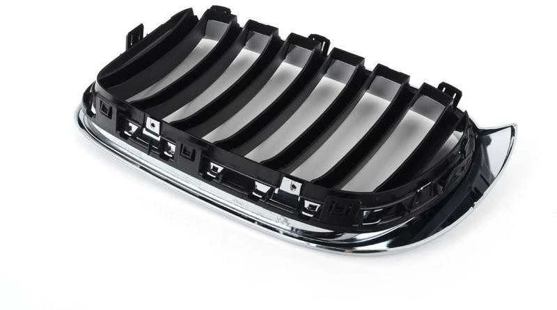 BMW X3 F25 X4 F26 Priekinis Dešinysis Grillis Originalus 51117338572