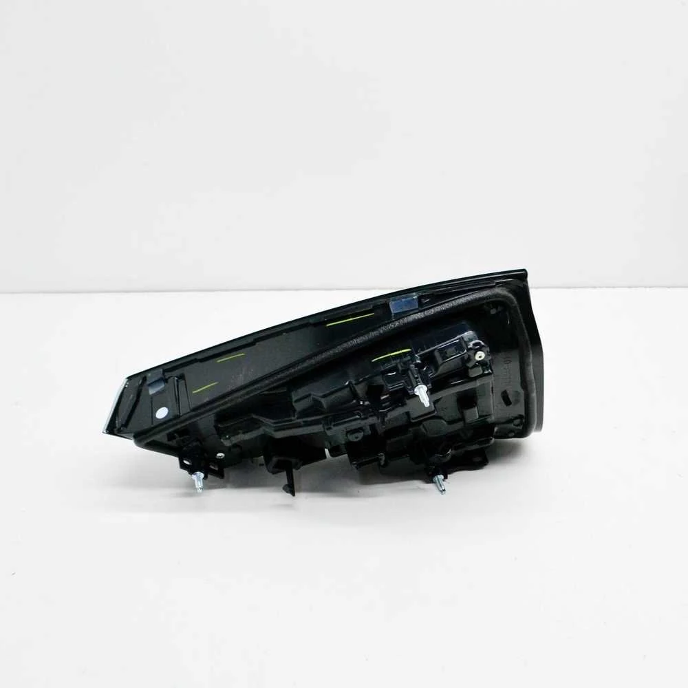 BMW X3 G01 F97 kairės pusės galinių durų žibintas originalus 63219463051