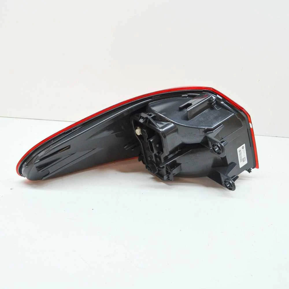BMW X4 F26 galinis dešinysis galinis žibintas 7331280 63217331280 NAUJAS GENIALUS