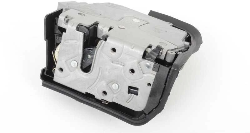 Bmw X5 E53 Dešinė Durų Spyna Su Variklio Pavara Originalus 51228402602